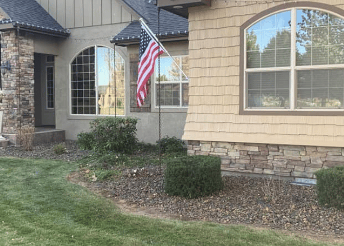 Boise, Kuna, Meridian, Eagle, Nampa Flower Bed Maintenance